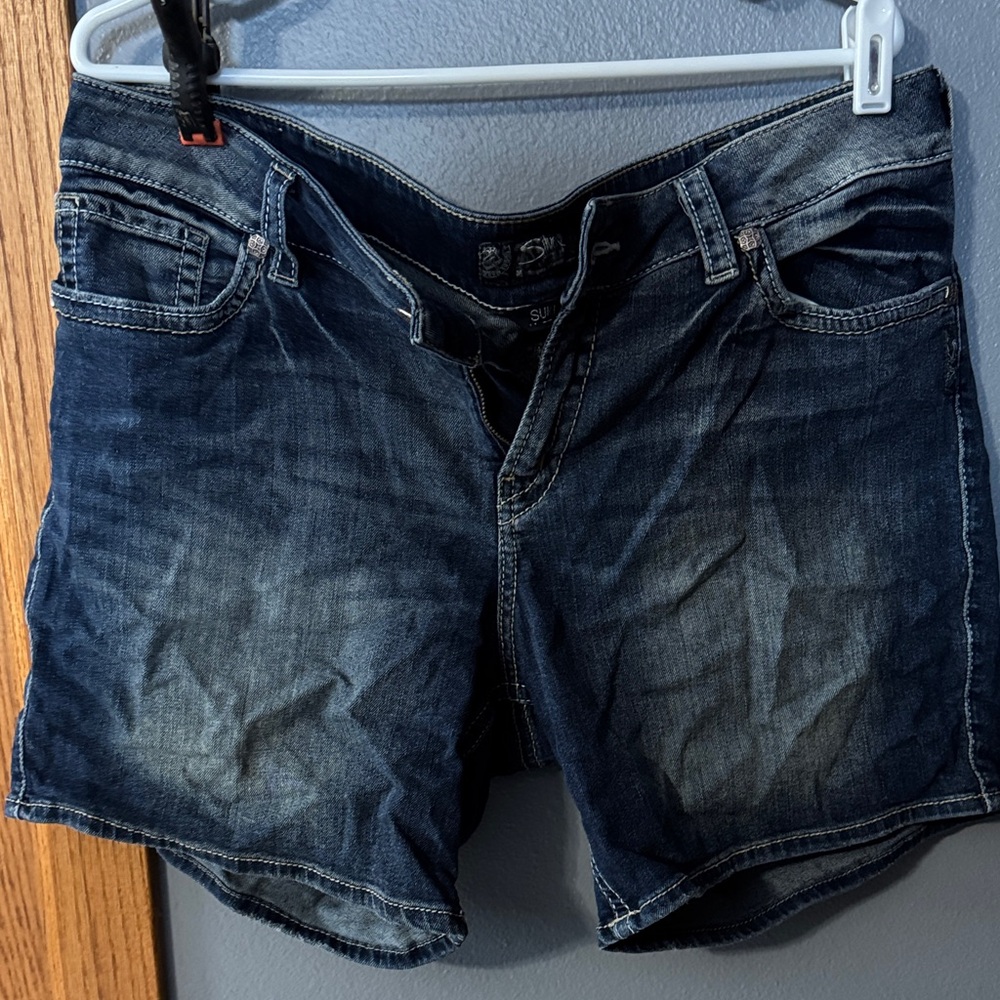 Silver Jeans Women's Deep Indigo Jean Shorts